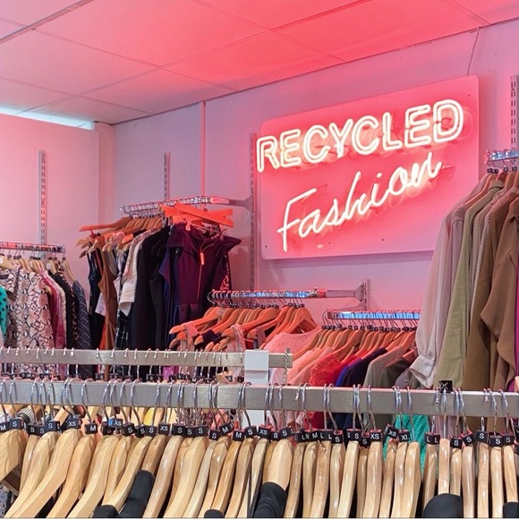 July 31st Live show: ALL SALES FINAL. NO CANCELLATIONS - Picture 4 of 5